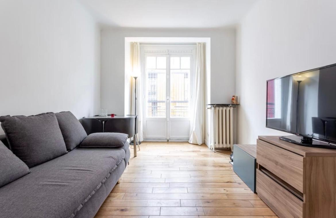 Beautiful Apartment In Center París Exterior foto