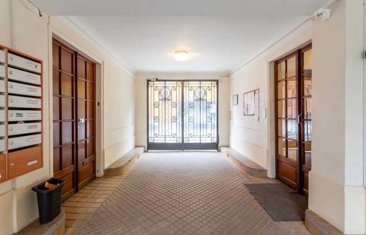 Beautiful Apartment In Center París Exterior foto